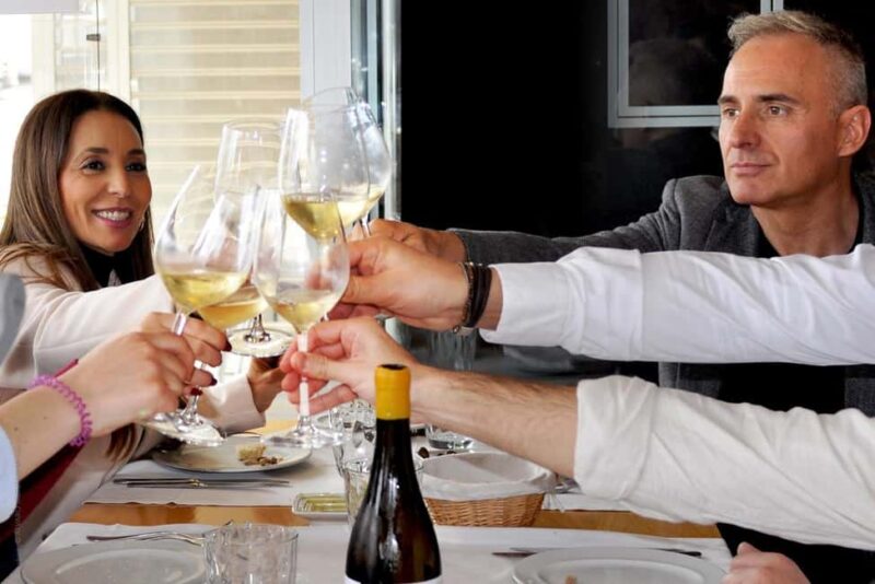 Douro Valley and Vinho Verde: 2 Wineries, Lunch, and a Rabelo Boat Ride - Return to Porto with Comfort and Convenience