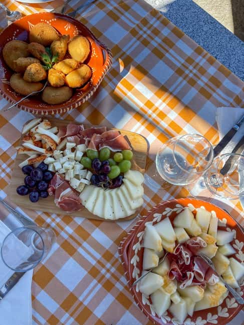 Douro Valley: Olive Oil & Wine Tour with Boat & Lunch - Scenic Douro River Boat Cruise in a Traditional Rabelo Boat