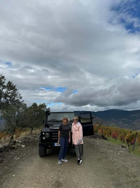Douro Valley: Private 4wd Tour, Winery Visit, Boat & Lunch - Key Points