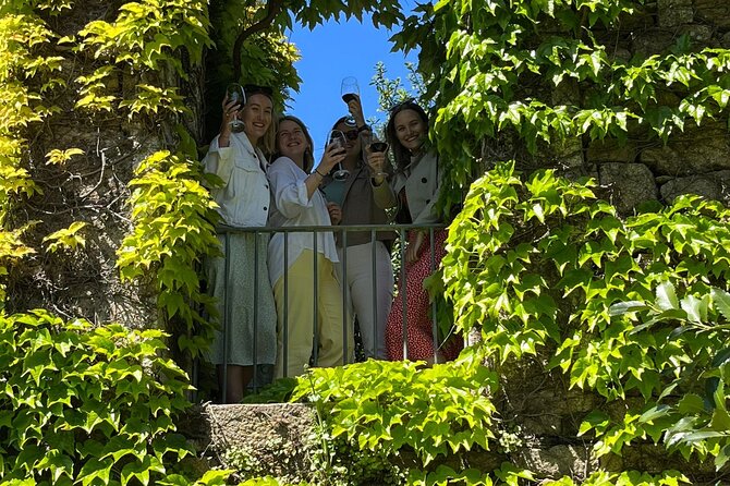Douro Valley Tour - 3 Wine tastings, Lunch & river Cruise - Lunch at Vintage House in Sabrosa