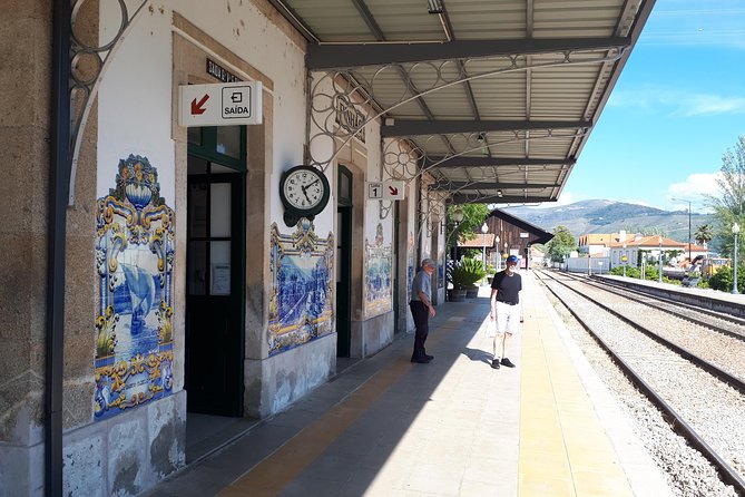 Douro Valley Tour (wine & Food) - Discover the Luxury of the Douro Valley Tour (wine & Food)