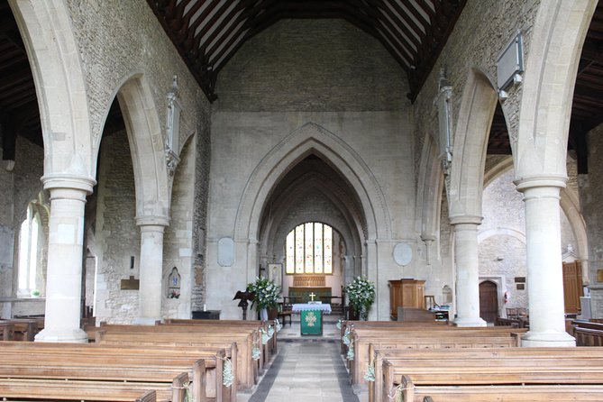 Downton Abbey and Village Small Group Tour from London - Visiting the Filming Locations in Bampton Village