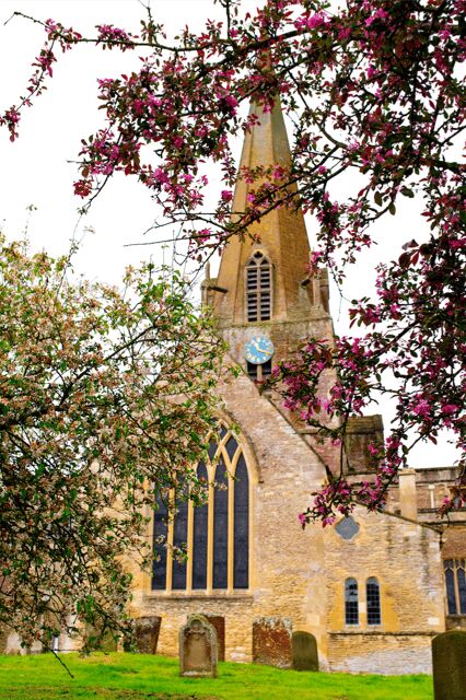 Downton Abbey Filming Locations & Highclere Castle Tour - Visiting Yew Tree Farm: The Home of Downtons Tenant Farmers