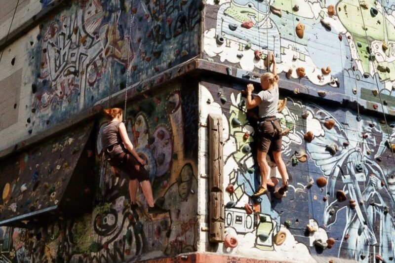 Downtown, Alster & Creative Neighborhoods by Bike - Exploring Hamburg’s Contrasts in Neighborhoods