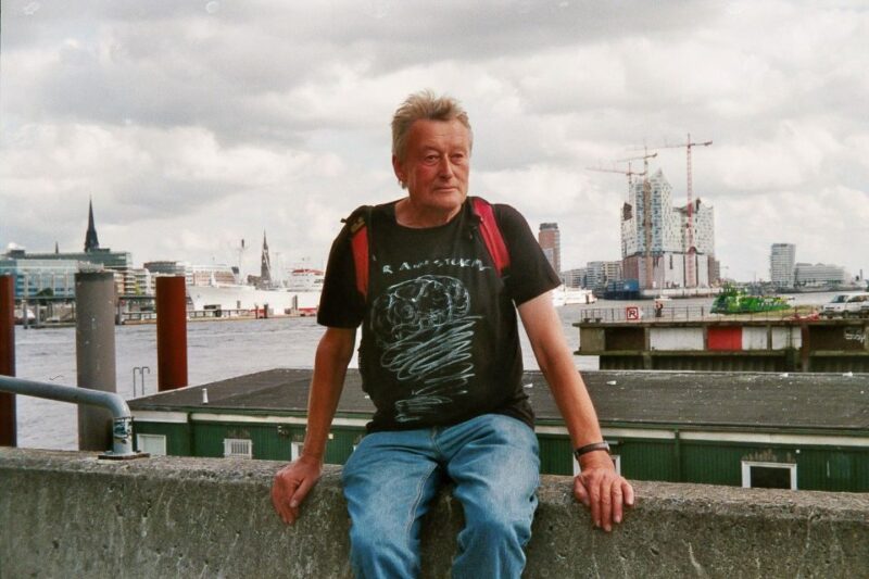 Downtown, Alster & Creative Neighborhoods by Bike - Multicultural Life in St. Georg and the Inner Alster Under the Lombard Bridge