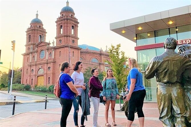 Downtown Asheville Tip-Based Sightseeing Walking Tour - Exploring Downtown Asheville Through a Locals Lens