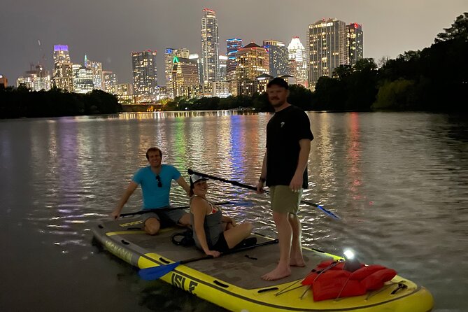 Downtown Austin Giant Paddleboard Sunset Tour with Bats - Meeting Point and Logistics