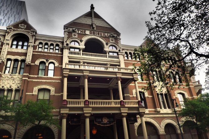 Downtown Austin Scavenger Hunt Adventure - Discovering Austin’s Artistic and Architectural Gems