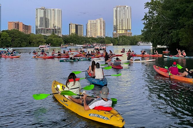 Downtown Austin Sunset Kayak Tour with 1.5 Million Bats - Key Points