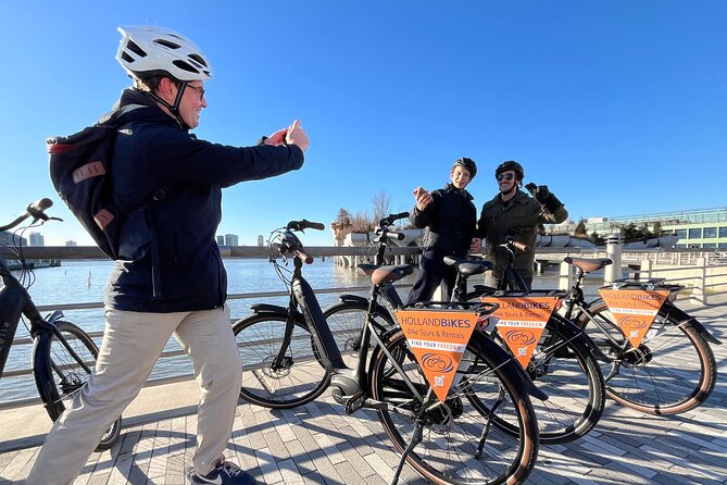 Downtown Bike Tour with Stylish Dutch Bikes - Key Points