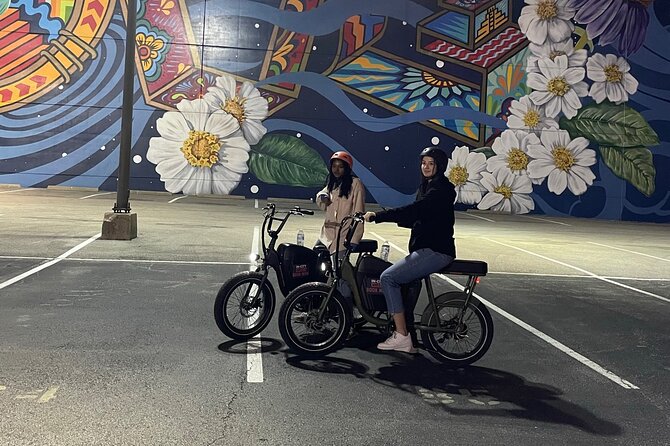 Downtown Dallas Night Sightseeing 2 Hour E-Bike tour - Visiting Swiss Avenue Historic District