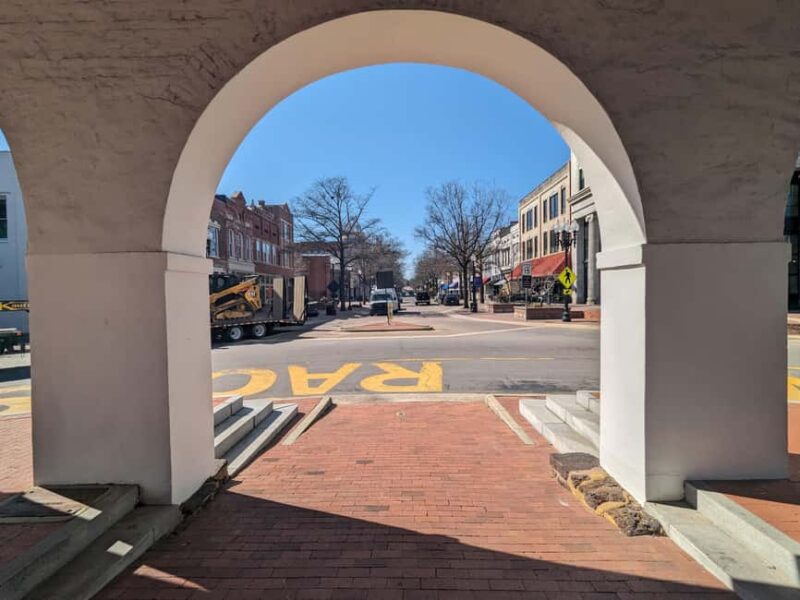 Downtown Fayetteville Historic Tour - Explore Fayetteville’s Historic Downtown at an Affordable Price