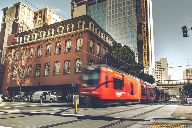Downtown Food and Drink Tour: Libations on the East Side - Group Size and Accessibility