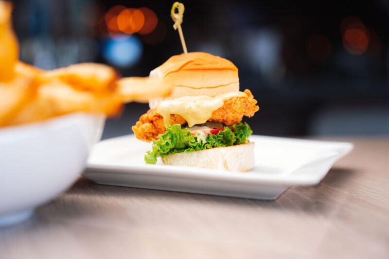 Downtown Fort Lauderdale Dinner & Drinks Tour - Starting Point and Meeting Your Guide Outside