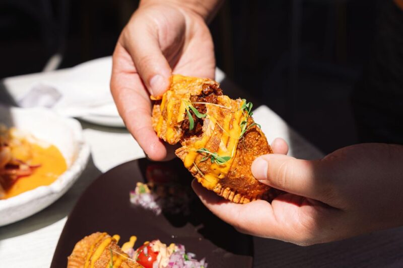 Downtown Fort Lauderdale Dinner & Drinks Tour - Savoring Craft Beverages and Vendor Demos