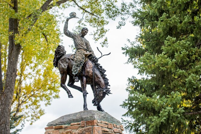 Downtown Jackson Historic smartphone guided audio Walking Tour - Visiting the Million Dollar Cowboy Bar