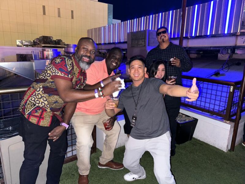 Downtown Las Vegas: Bar Crawl on Fremont St. - The Guide and Atmosphere