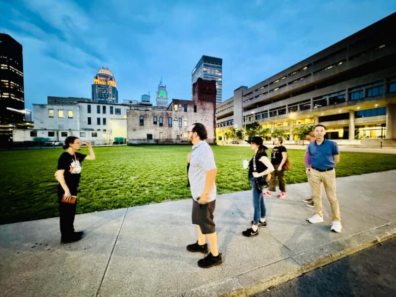 Downtown Louisville: Misfits and Mayhem Walk with Cocktail - Comparing This Tour to Similar Experiences