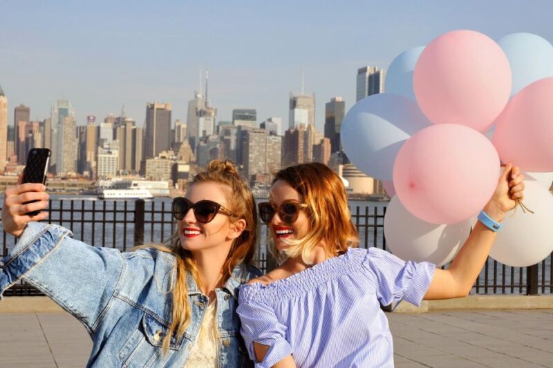 Downtown New York Highlights Private Walking Tour - Visiting Ground Zero and the 9/11 Memorial Pools