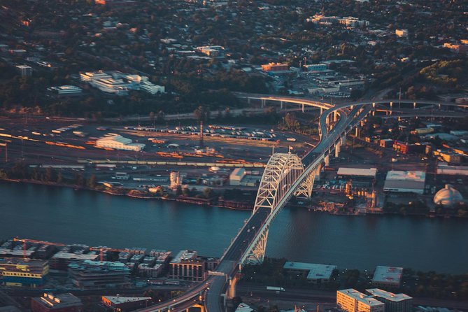 Downtown Portland Air Tour by Envi Adventures - Expert Pilots and Private Flight Experience