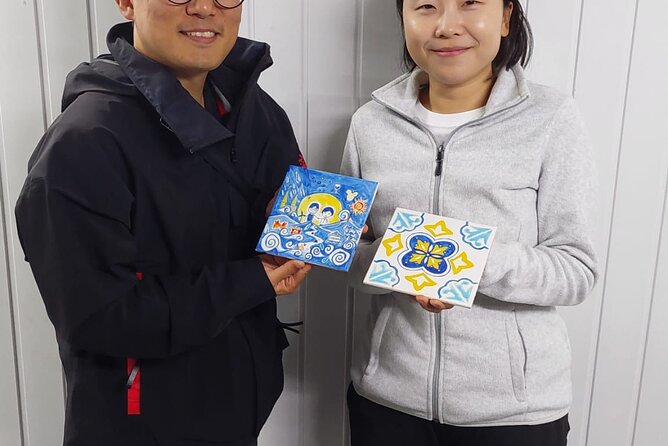 Downtown Porto Tile-Painting Workshop with Porto Wine  Bainharia - Accessibility and Practical Tips