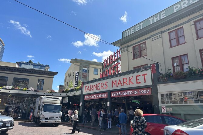Downtown Seattle Self-Guided Walking Audio Tour - The Seattle Public Library’s Architectural Marvel