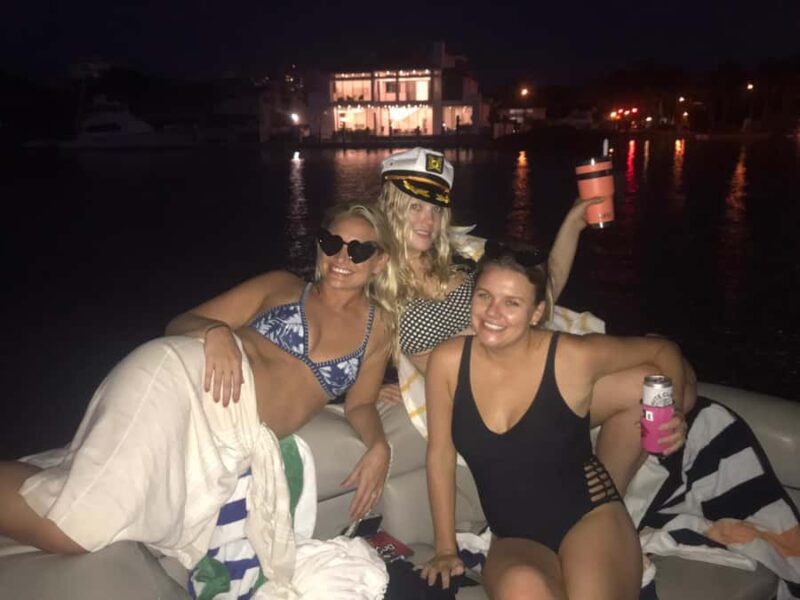 Downtown Tampa Private Evening Cruise for up to 12ppl - Customizable 3-Hour Water Tour with Waterfront Stops and Onboard Entertainment