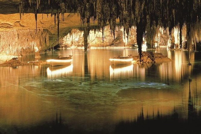 Drach Caves with Port Cristo and Pearl Shop Mallorca Full Day Tour - Visiting Perlart: Pearl Jewelry Production and Shopping