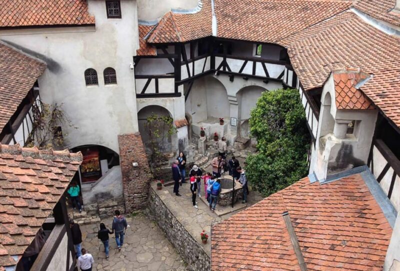 Dracula Castle, Peles Castle & Brasov City, Private Tour - Exploring Brasov: The Medieval City