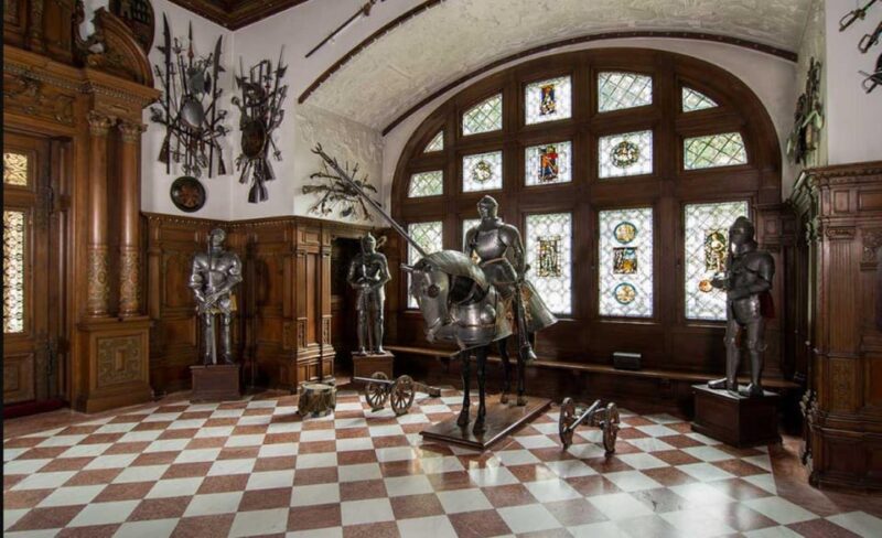 Dracula Castle, Peles Castle & Brasov City, Private Tour - The Value of a Private Guided Experience