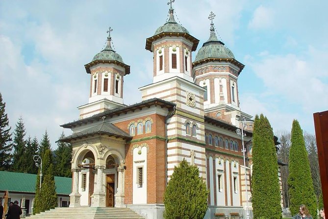 Dracula Private Tour - Exploring Sinaia’s 17th-Century Monastery