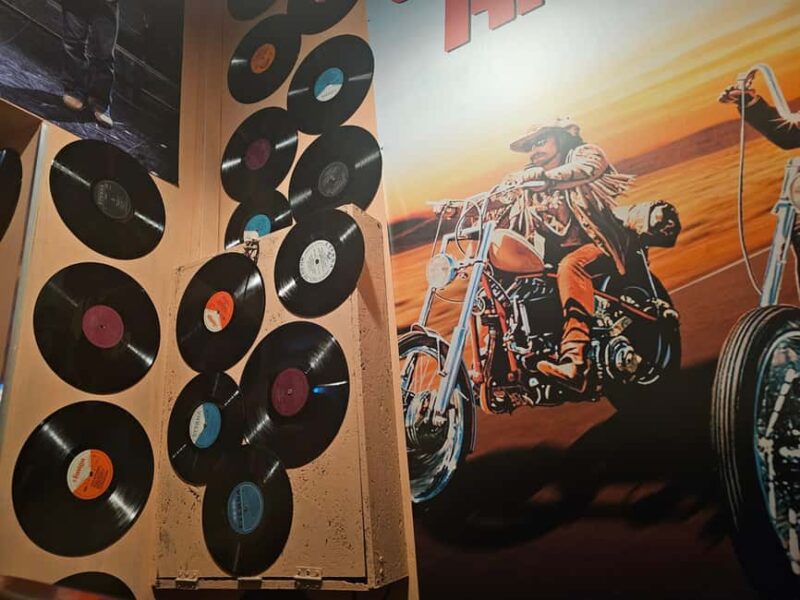 Dresden: Alternative Pub Crawl - Why This Tour Offers a Unique Dresden Experience