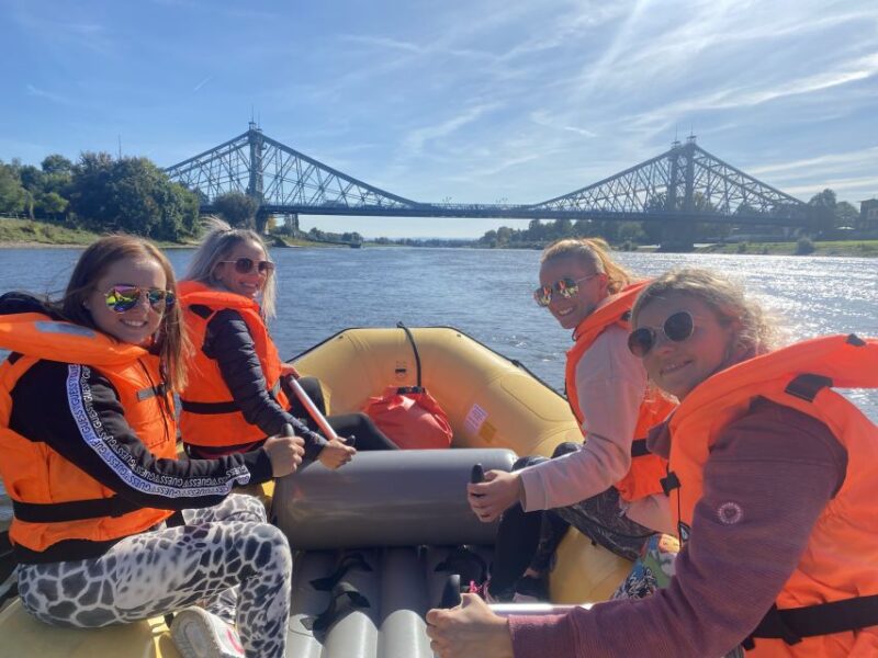 Dresden: Bootstour mit dem Schlauchboot Loschwitz - Radebeul - Exploring Dresden’s Elbe Castle Slope and Historic Fortifications