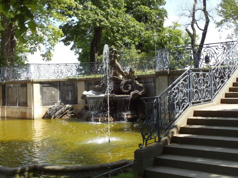 Dresden: Complete Walking Tour with Frauenkirche Visit - Accessibility and Practical Details for Visitors