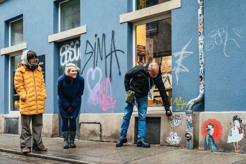 Dresden: Neustadt District Street Art Guided Walking Tour - Insider Tips on Neustadt’s Nightlife and Dining Spots