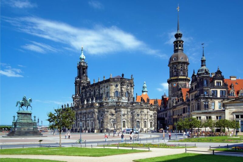 Dresden: Old Town Scavenger Hunt for Children - Highlights of Dresden’s Historic Landmarks on the Hunt