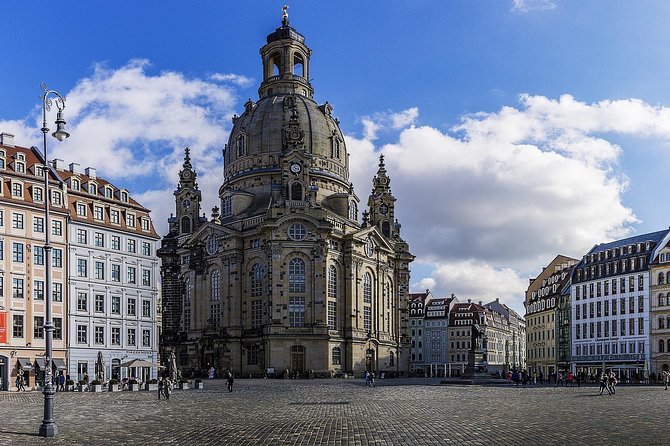 Dresden private tour with castle visit - Marveling at the Frauenkirche Dresden