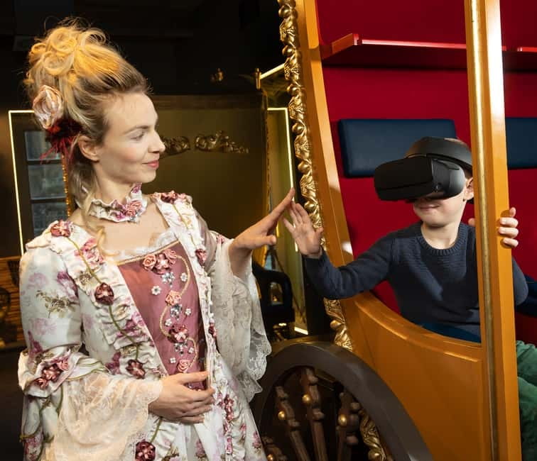 Dresden: Time travel with virtual reality elements - The Juggler’s Stage and Baroque Entertainment