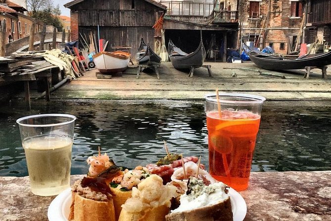 Drink eat and walk in Venice - A Guide Who Connects and Shares Stories