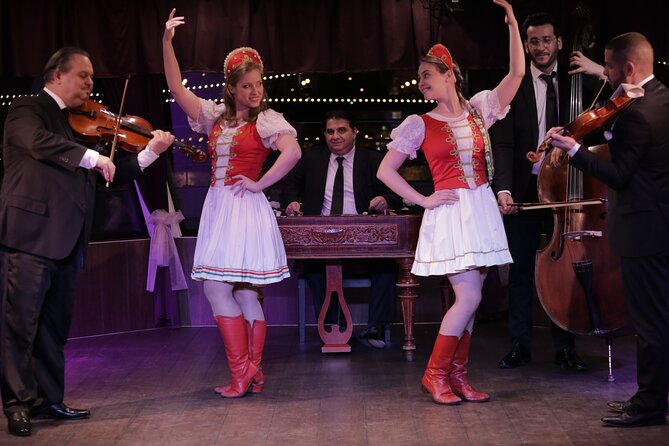 Drinks and Folklore Show Cruise in Budapest - Beverages Included and Onboard Catering