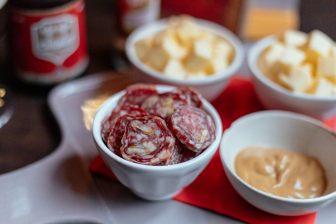 Drinks & Bites in Bruges Private Tour - Key Points