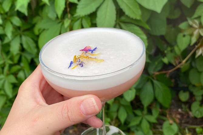 Drinks on Foot: Dublin Traditional Pub Tour - Meet Kevin: The Enthusiastic Guide with Deep Local Knowledge