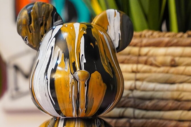 Drip Bear Paint & Sip Experience - Music and Atmosphere: Classic Hip Hop & R&B Vibes