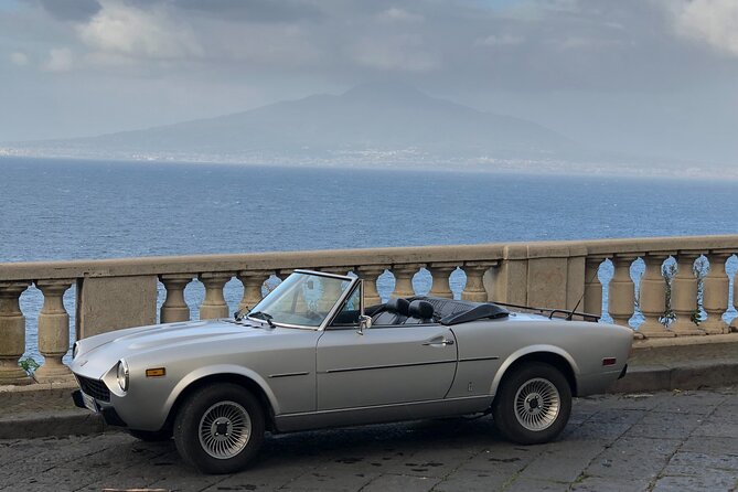 Drive Experience on vintage car - Driving a Vintage Alfa Romeo Spider or Fiat 500 in Italy’s Coastal Landscape