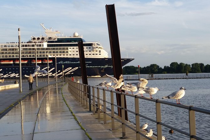 Driverguide Tour Hamburg - Flexibility and Convenience of Meeting Points