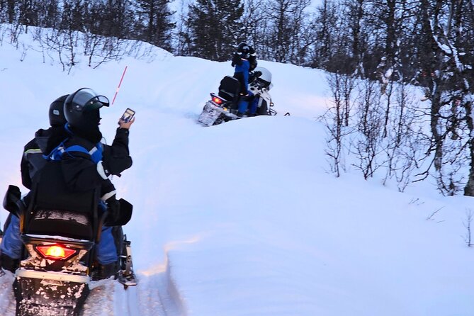Driving Ski-Doo Snowmobile Adventure 5 Hours Photos included - Tromsø Departure and Group Sizes for the Snowmobile Tour