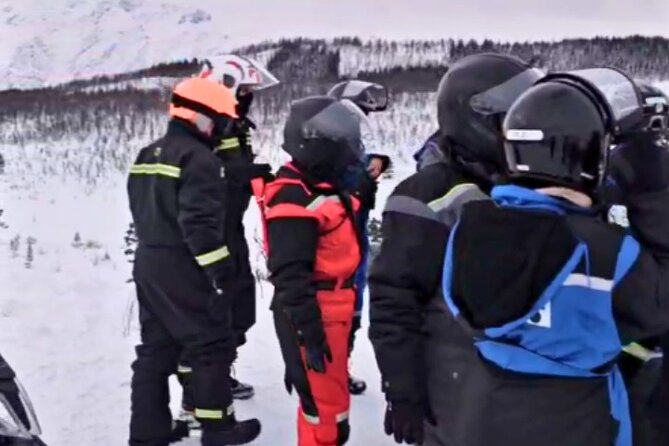 Driving Ski-Doo Snowmobile Adventure 5 Hours Photos included - The Experience for Drivers and Passengers