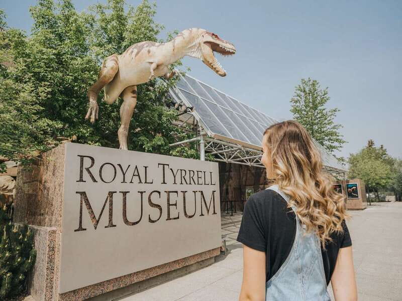 Drumheller: Bad Land & Dinosaur Museum Tour from Calgary - Hoodoo Rock Formations: Natures Sculptures