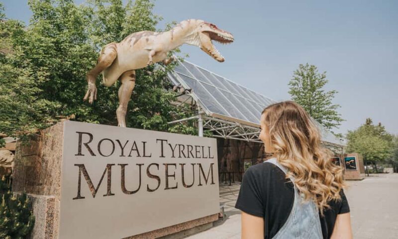 Drumheller: Dinosaurs, Museum, & Hoodoos Day Tour - Discover Drumheller’s Dinosaur and Hoodoo Highlights in a Day