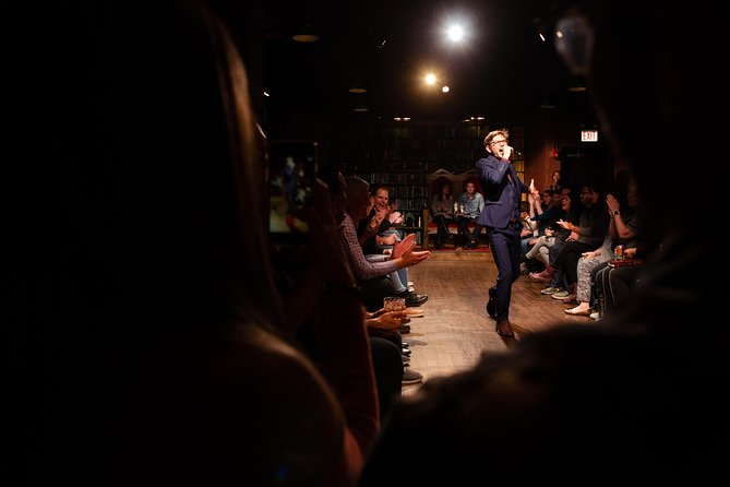 Drunk Shakespeare Ticket  Chicago - The Venue and Seating Options for a Custom Experience